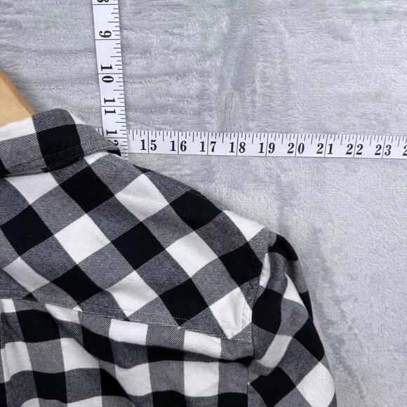 Burton Flannel Shirt Mens L Black Plaid Long Sleeve Button Up Snowboard Hiking - Picture 9 of 11